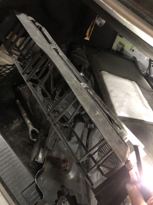 suporte do radiador de intercoler mercedes s 320cdi w221