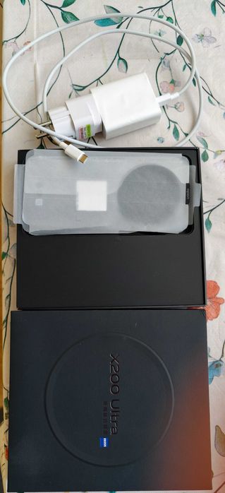 VIVO x200ultra 12+12 / 256 gb