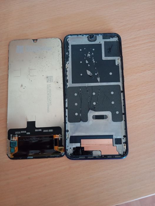 Huawei P Smart 2019 (Para Peças / Não Liga)