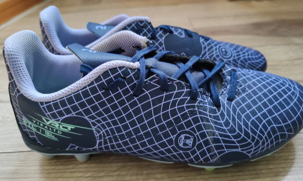 Buty piłkarskie Kipsta 37