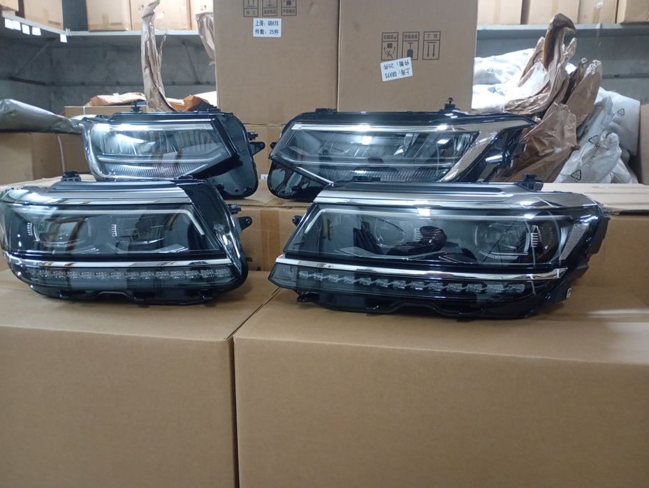 Volkswagen  Tiguan 18+ и 21+ фары Фольксваген Тигуан 18+ и 21+