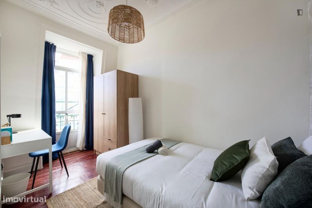 Quarto - localizado em Arroios Lisbon