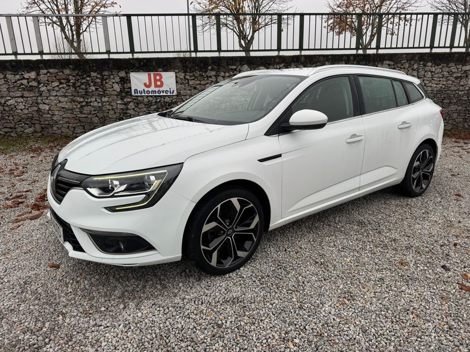 Renault Mégane Sport Tourer 1.5 Blue dCi Intens