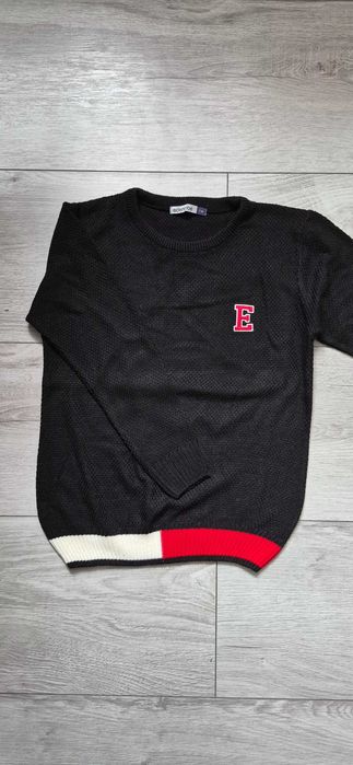 Sweter dla chłopca w wieku 7-8 lat