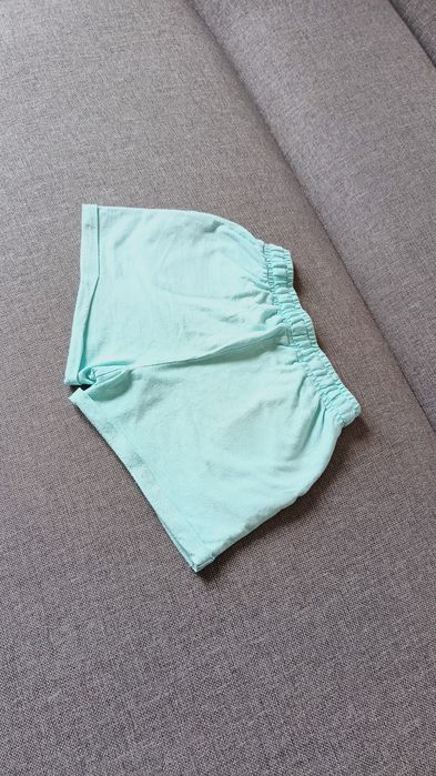 Spodenki dziewczęce, wzrost 146cm