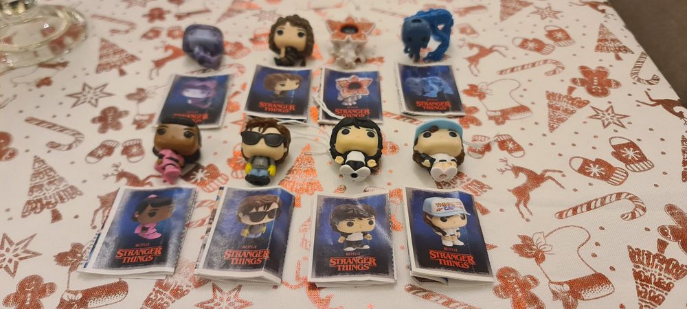 Bonecos Stranger Things Kinder joy