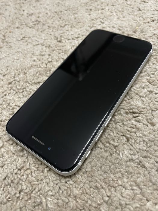 iPhone se2 2020 jak nowy