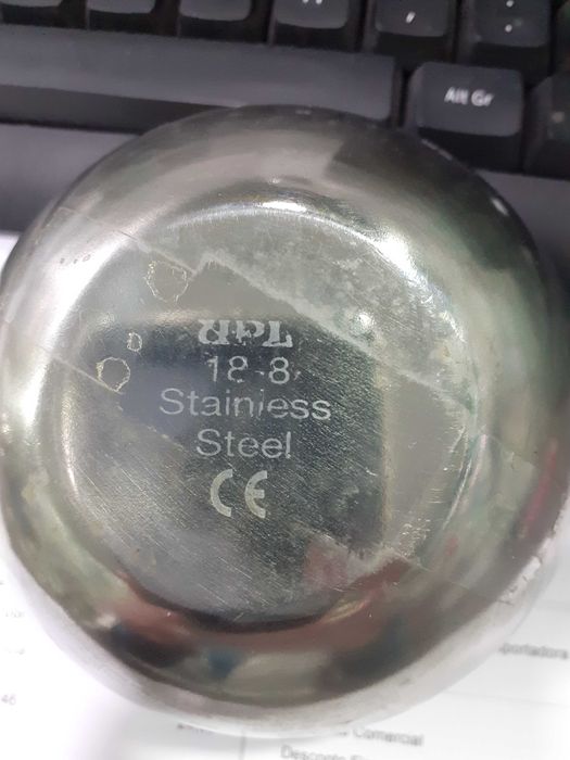 Bacia/ Recipiente em aço inoxidável UPL 18-8 Stainless Steel.