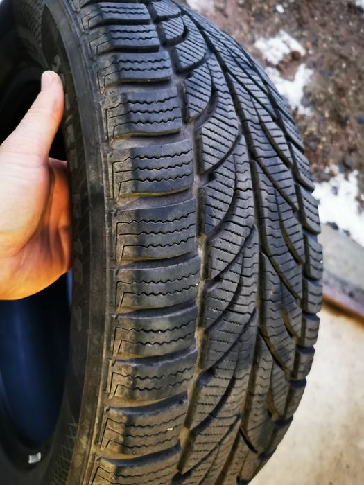 Sprzedam opony zimowe