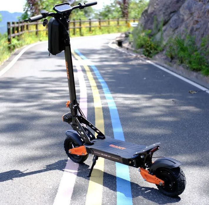 Електросамокат з сидінням Giant Blade GT Pro Sport 1600Вт 26Ah спорт серія 48V з LED підсвіткою та фарою електричний самокат гіант з сідлом швидкий