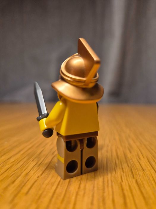 Lego Gladiator CMF seria 5 super stan wojownik rycerz