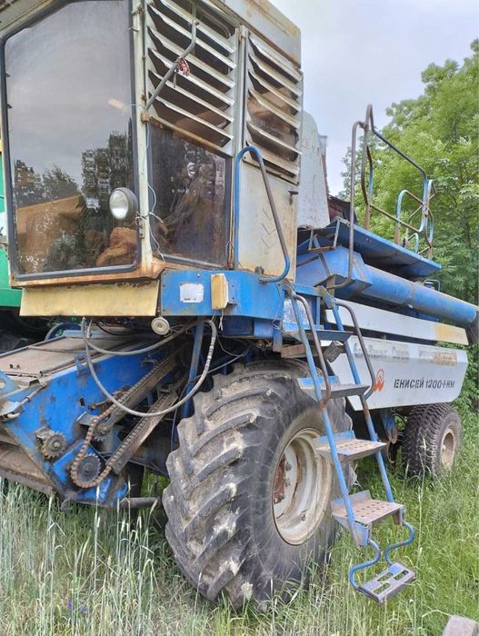 Продам комбайни Єнісєй 1200/Дон Лан 1500б/Славутич КЗС 911