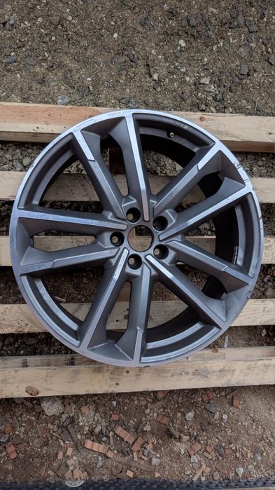 Felga Audi A6  C8 4K0