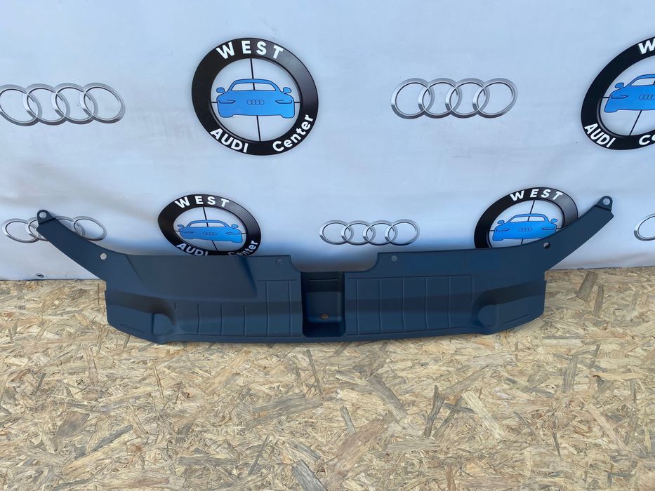 Audi Q5 8R накладка телевізора ауді ку5 декоративна накладка під капот