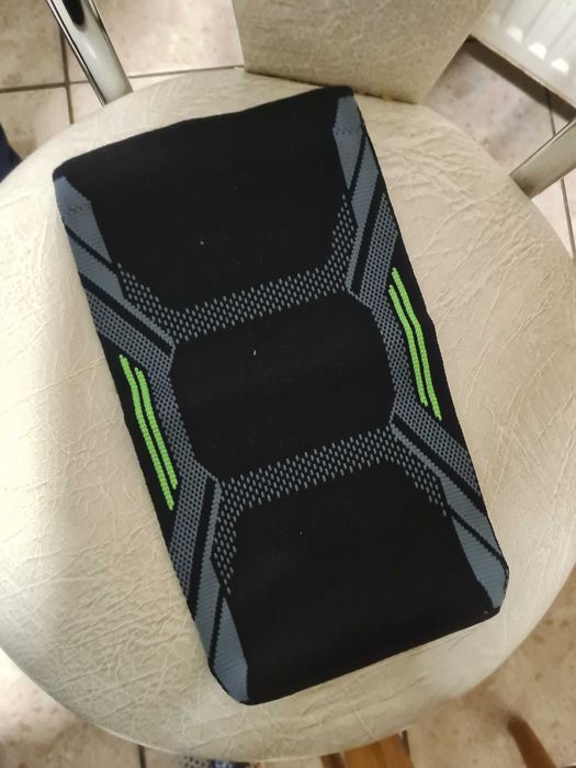 Opaska sportowa na kolano