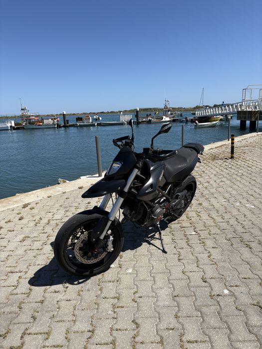 Ducati Hypermotard 796