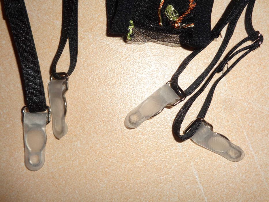 SHEIN nowy komplet haftowana koronka stringi + pas do pończoch M