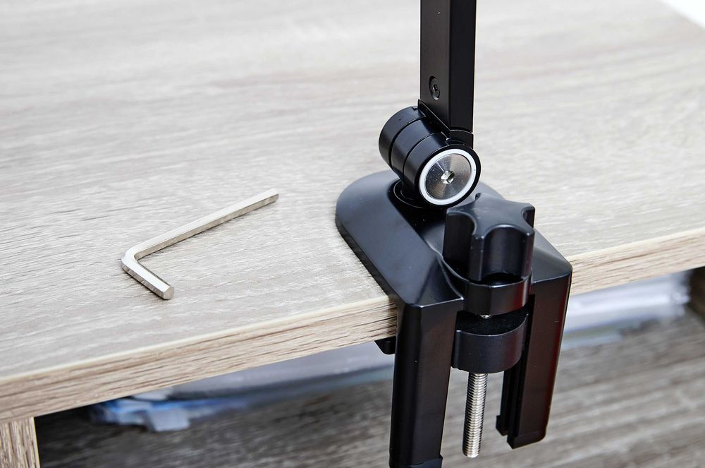 Якісне чорне кріплення для планшета та телефона, до 13"