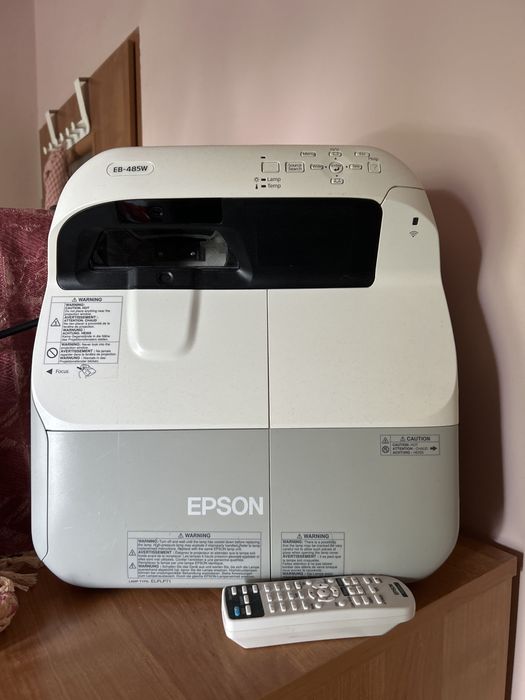 Projektor epson eb-485w