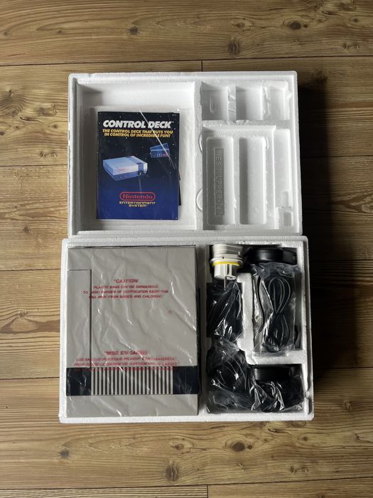 Consola Nintendo NES PAL-A + Super Mario 2