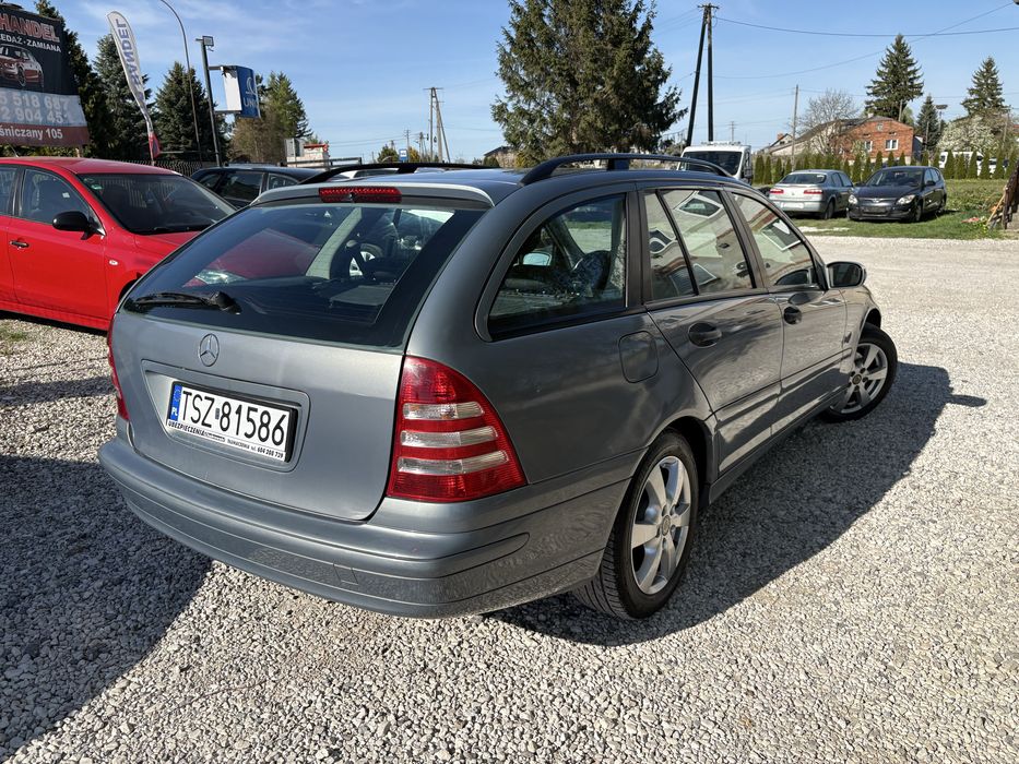 Mercedes-Benz C-Klasa!! 2005 Rok!! Bardzo Dobry Stan!! 2.2 Cdi!! Bez Rdzy!!