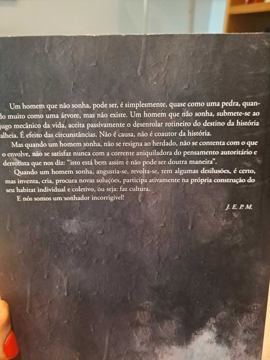 Muitos Sonhos Algumas Desilusões