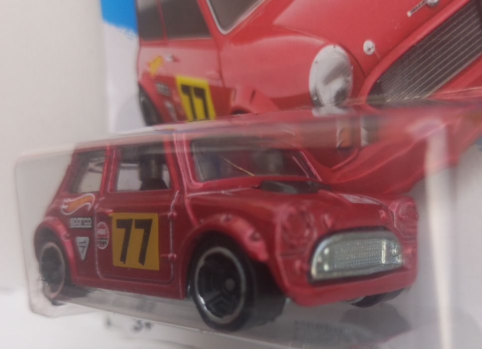 Hot wheels  saiu no ano 2014 morris minii