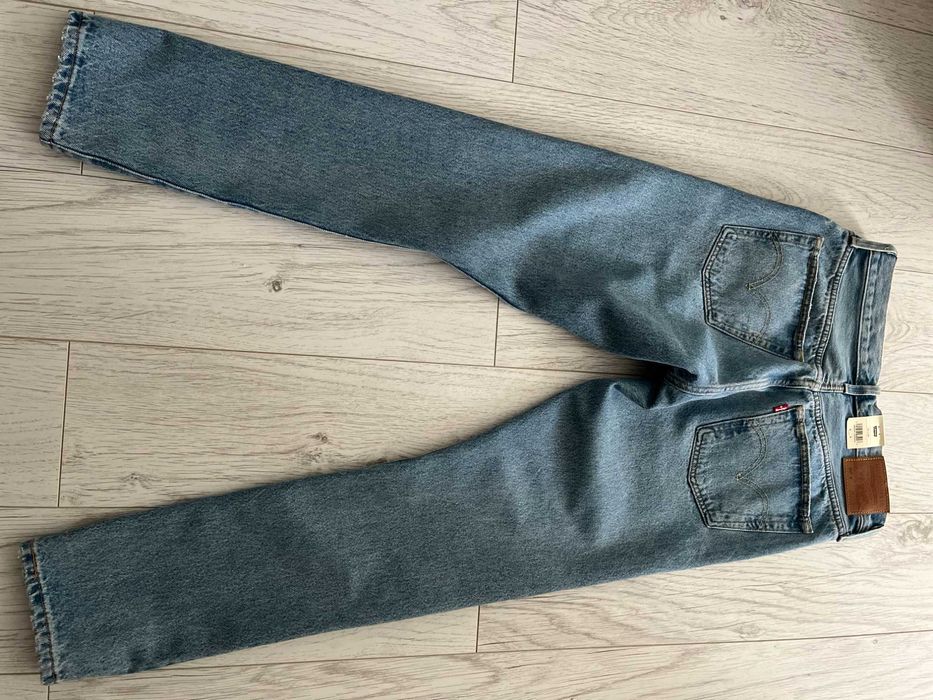 жіночі джинси Levis 501. оригінал.