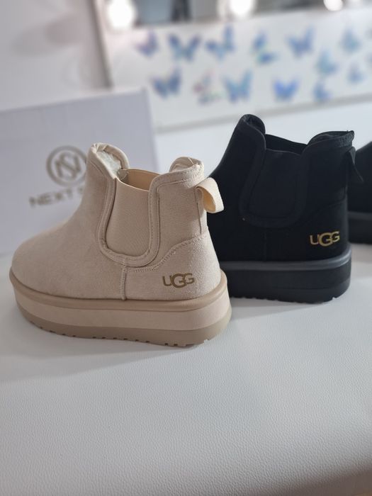 Piękne damskie kozaczki