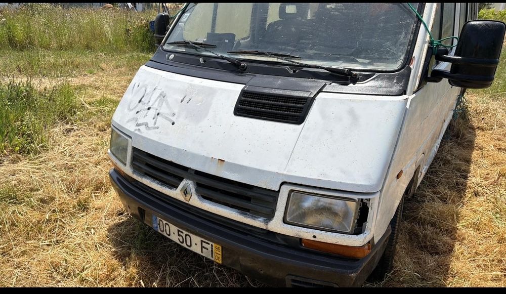 Renault trafic 2.5 cc ( ler anúncio com atenção )