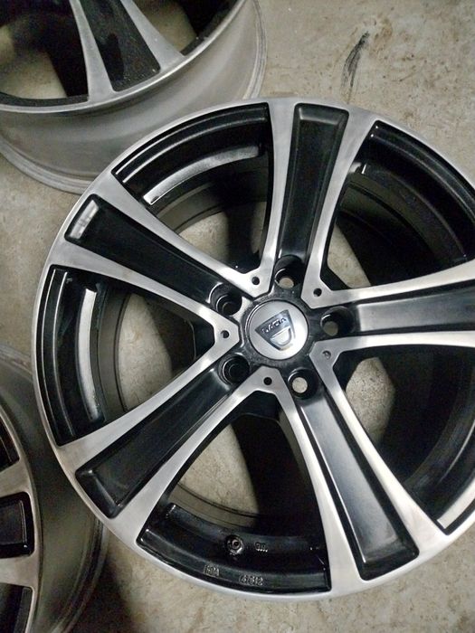 Felgi Aluminiowe R17 5x114.3 7.5J ET 45