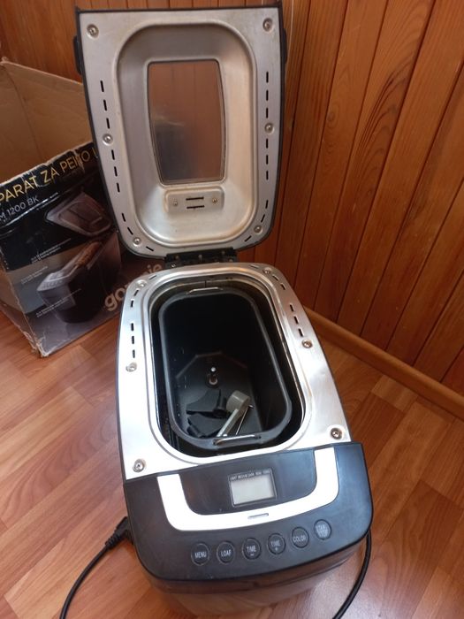 Хлібопіч Gorenje BM1200BK