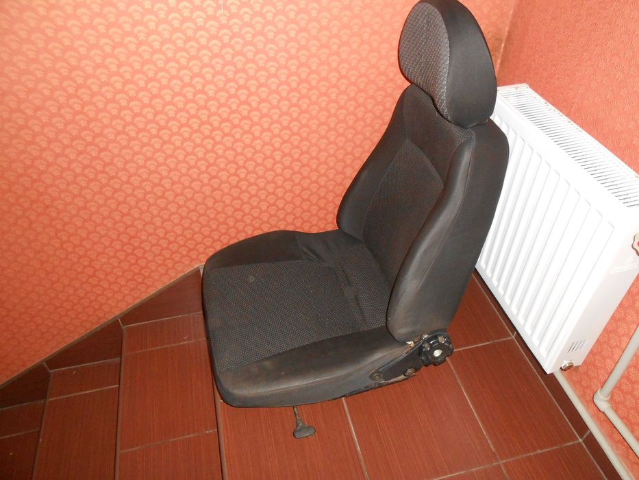 Сидіня водійське богдан 2111