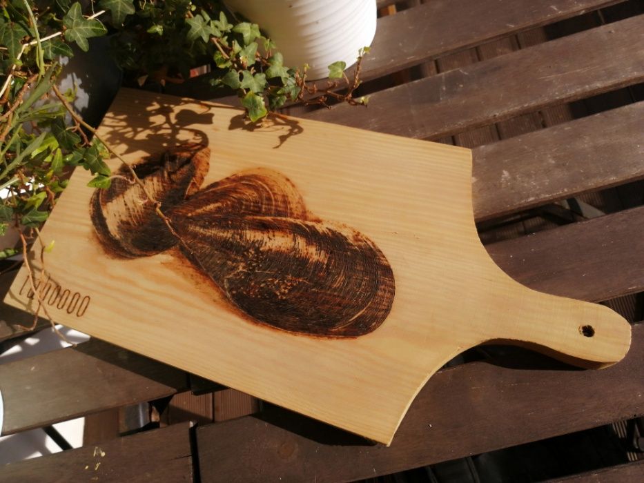 Hand-Pyrographed Kitchen Cutting Board64729600941825126