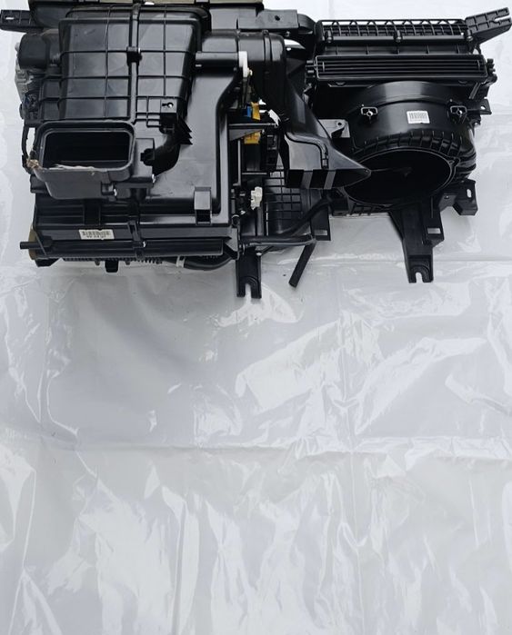 Корпус пічки kia niro