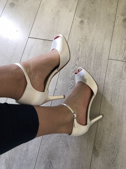 Buty białe satynowe ślubne r. 39 Graceland DEICHMANN