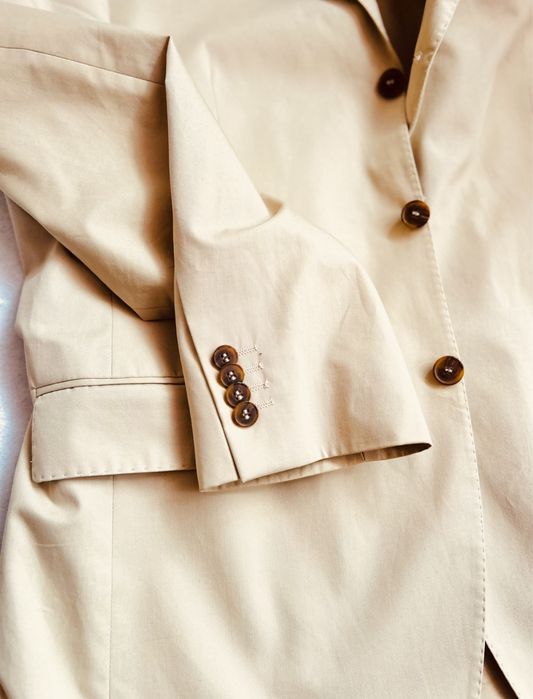 Marynarka Christian Berg stylowa hladka kremowa