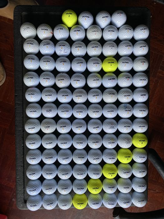 100 Bolas Wilson ULTRA em muito bom estado (+12 wilsons normais)
