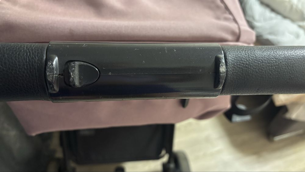 Прогулянковий візочок Carrello Bravo CRL 8512 Pink