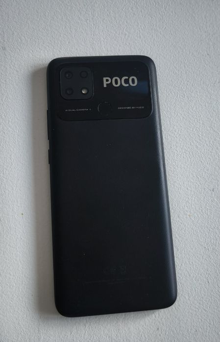 Smartfon POCO C40 uszkodzony