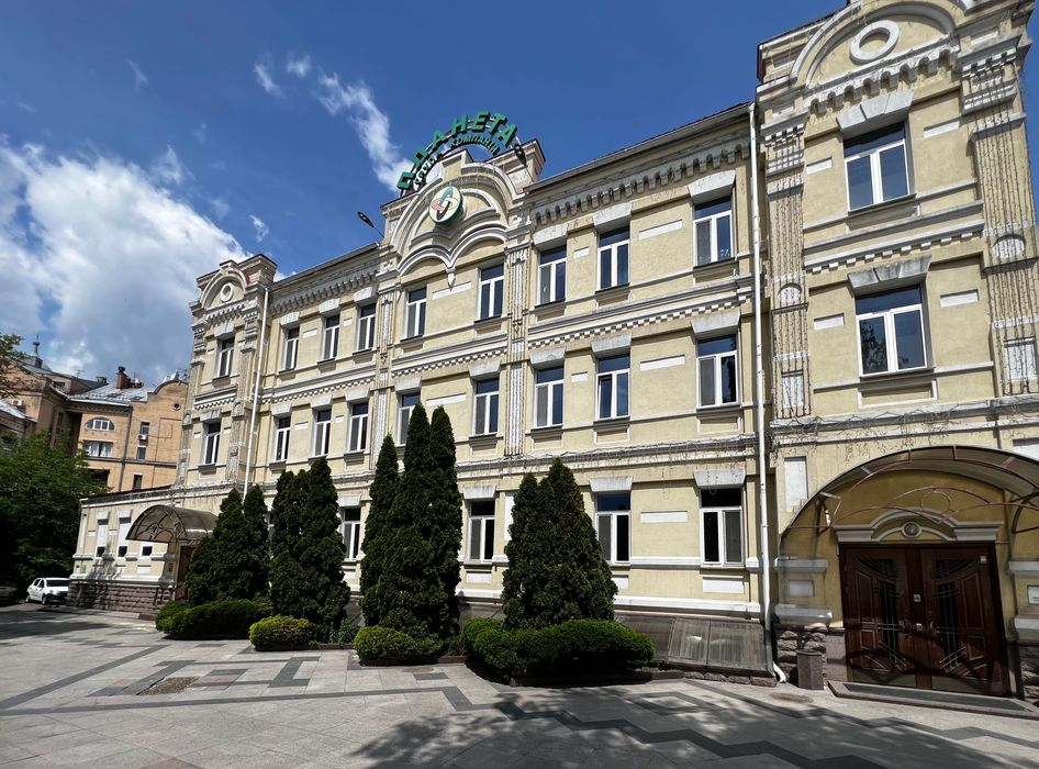 Будівля офісна Оренда 1000м2 Поділ, з ремонтом