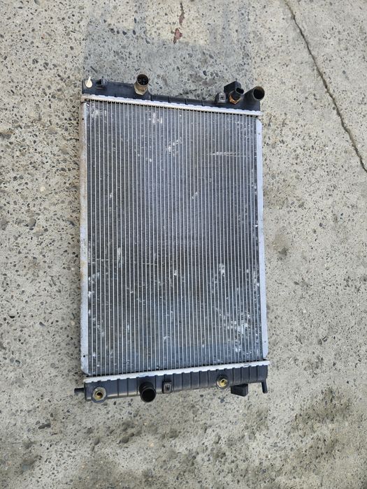 Радіатор охолодження двигуна Опель Омега Б 2.0 / 2.2 бензин Omega B