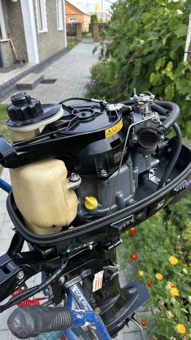 Suzuki DF 6  мотор для човна