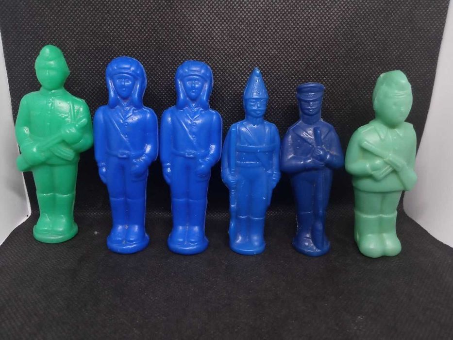 Солдатики, фигурки  дутыши времен ссср