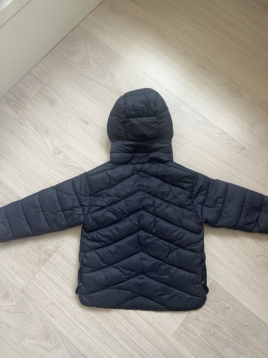 Продам куртку (демісезон)