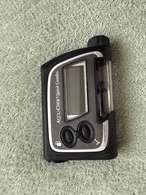Pompa Accu-Chek Combo z pilotem