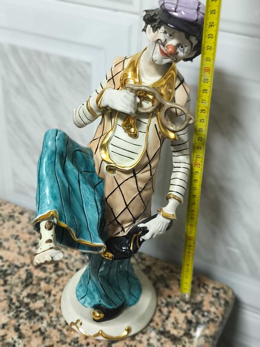 Palhaço em porcelana