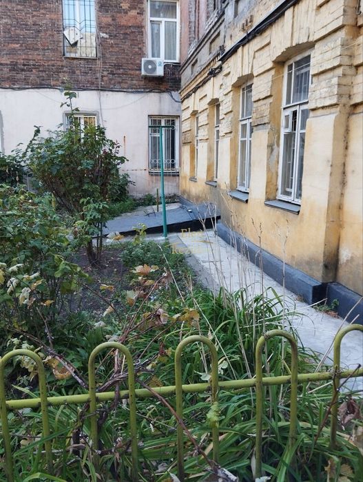 Продається 3-х кімнатна квартира, Центральний район, м. Вокзальна