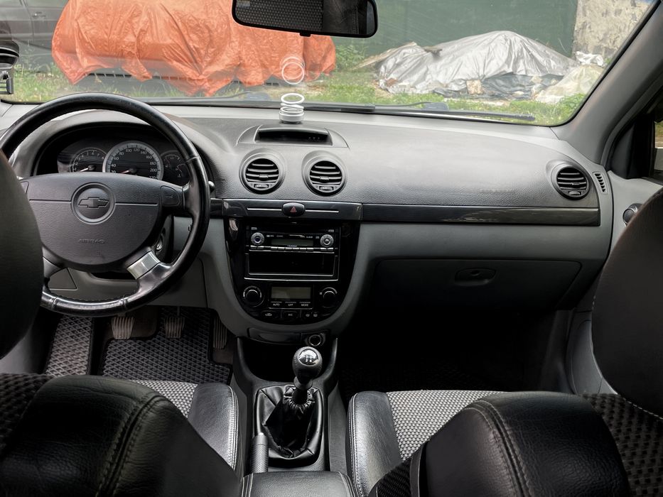 Chevrolet Nubira 2010 в чудовому стані