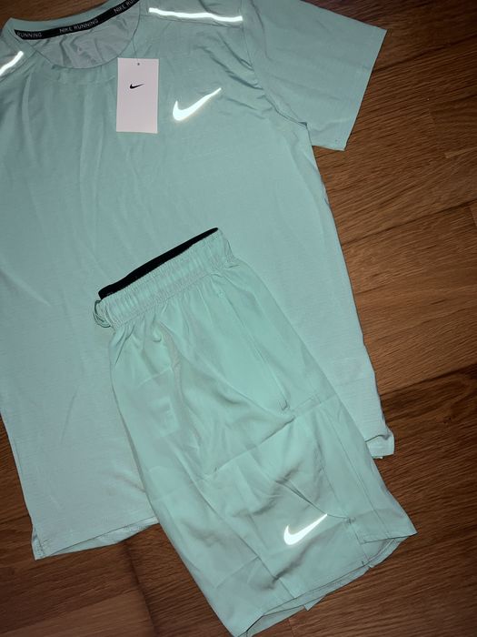 Conjunto Corrida Nike Miller
